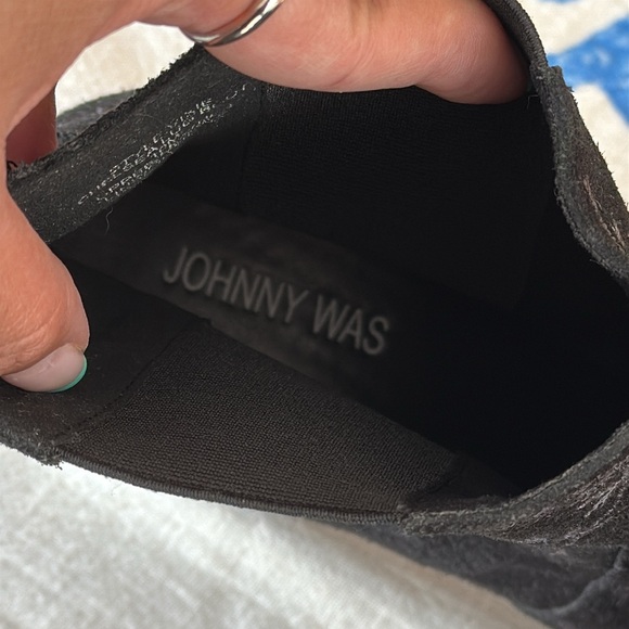 Johnny Was Vixie Chelsea Lug Boots - Picture 14 of 17